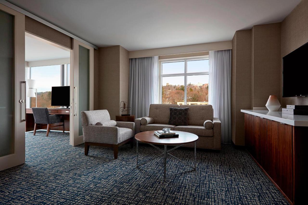 Ithaca Marriott Downtown On The Commons Hotel Exterior foto