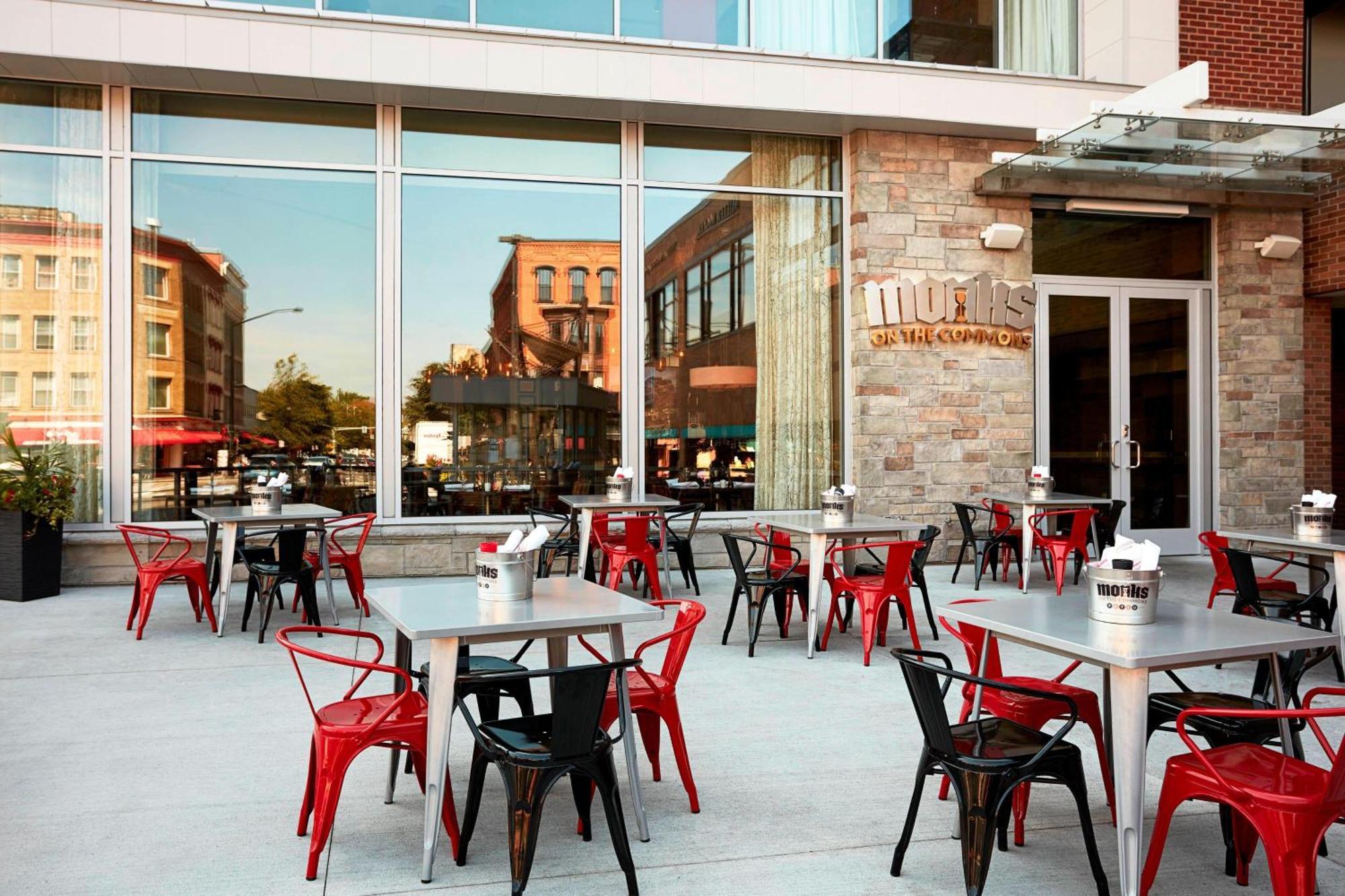 Ithaca Marriott Downtown On The Commons Hotel Exterior foto