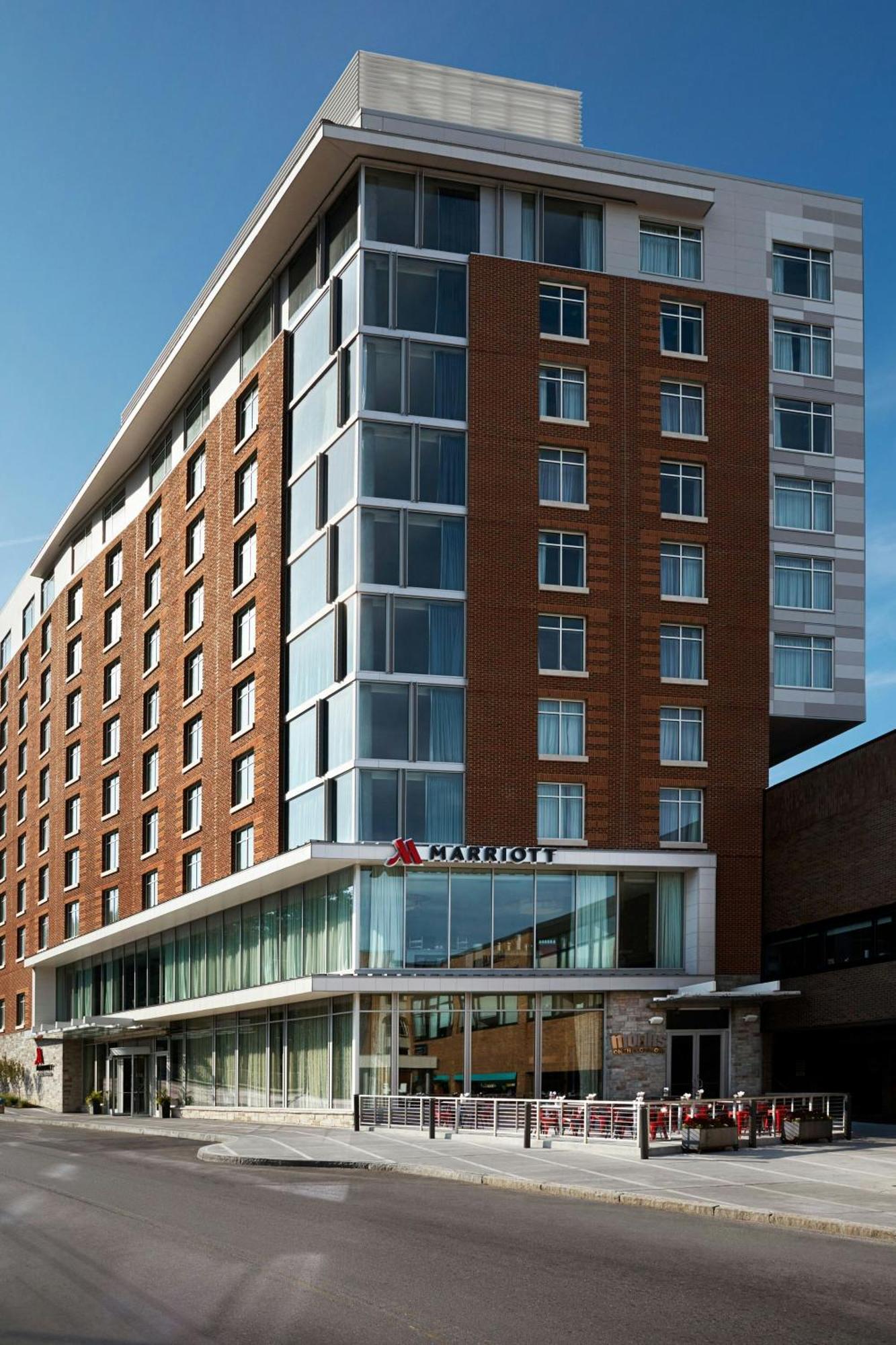 Ithaca Marriott Downtown On The Commons Hotel Exterior foto